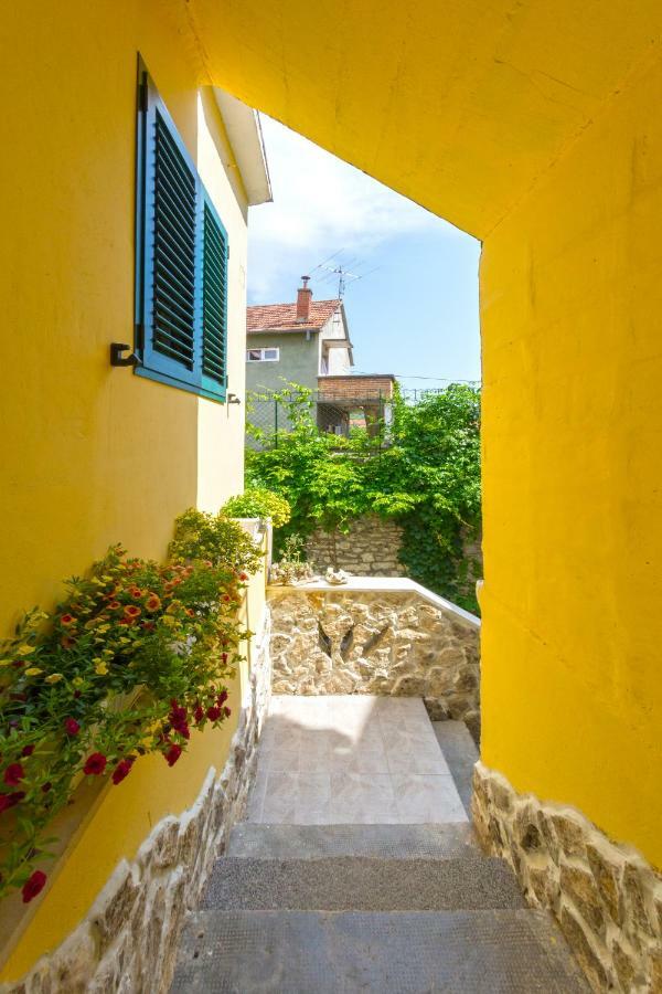 Apartment Nino Skradin Exterior photo